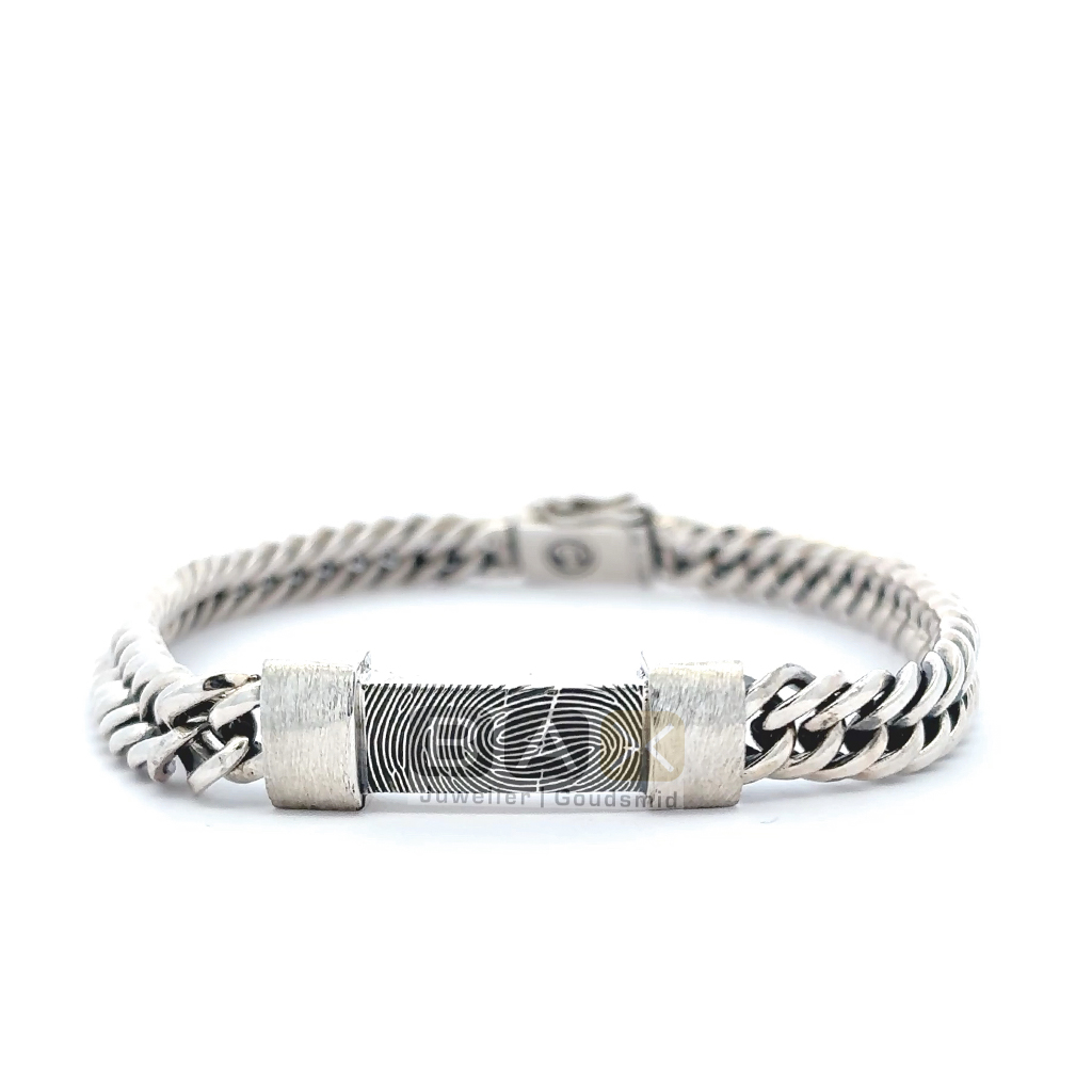Buddha to Buddha armband met vingerafdruk collectie 'Bax Juwelier'